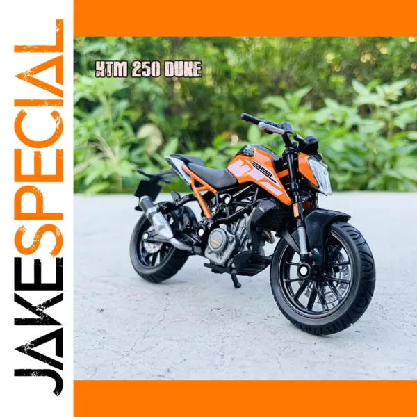 Bburago 1:18 KTM 250 Duke Diecast Motorcycle