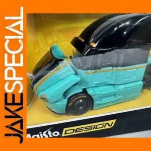 Maisto 1:64 Scale Mercedes-Benz Model Truck
