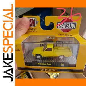 1:64 Datsun Truck Diecast Model for Collection