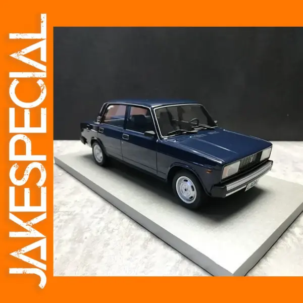 1/18 Scale Classic Lada 2105 Model Car