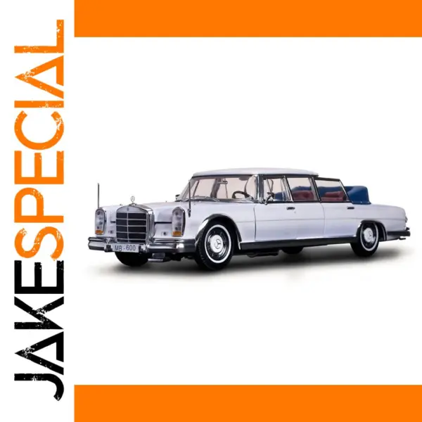 SunStar 1:18 Scale 1966 Pullman Alloy Classic Car Model