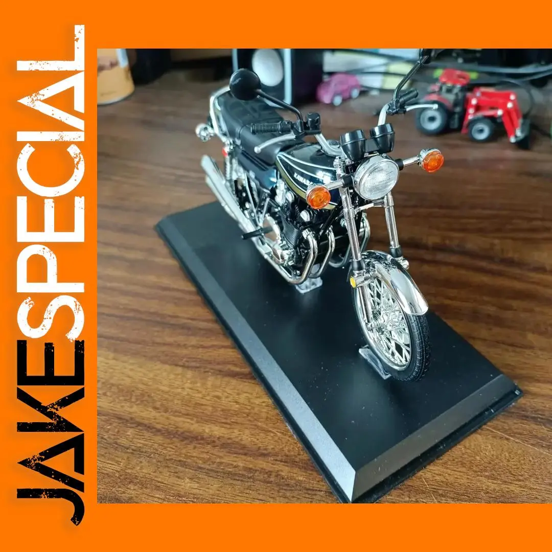 Kawasaki 750rs Z2 Diecast Motorcycle Model 1 Kawasaki 750rs Z2 Diecast Motorcycle Model