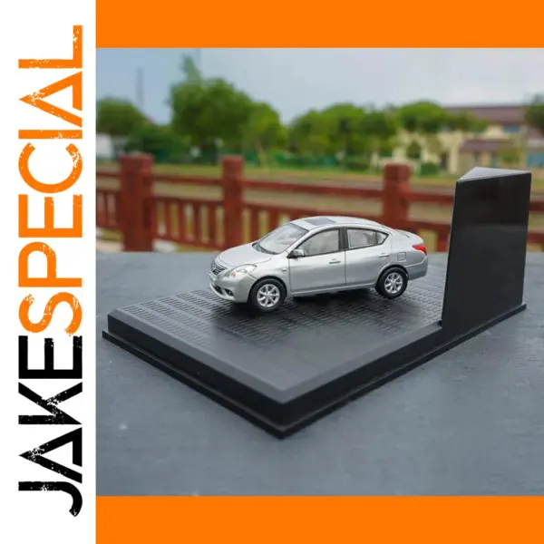 1:43 Scale Diecast Nissan Sunny Model Car
