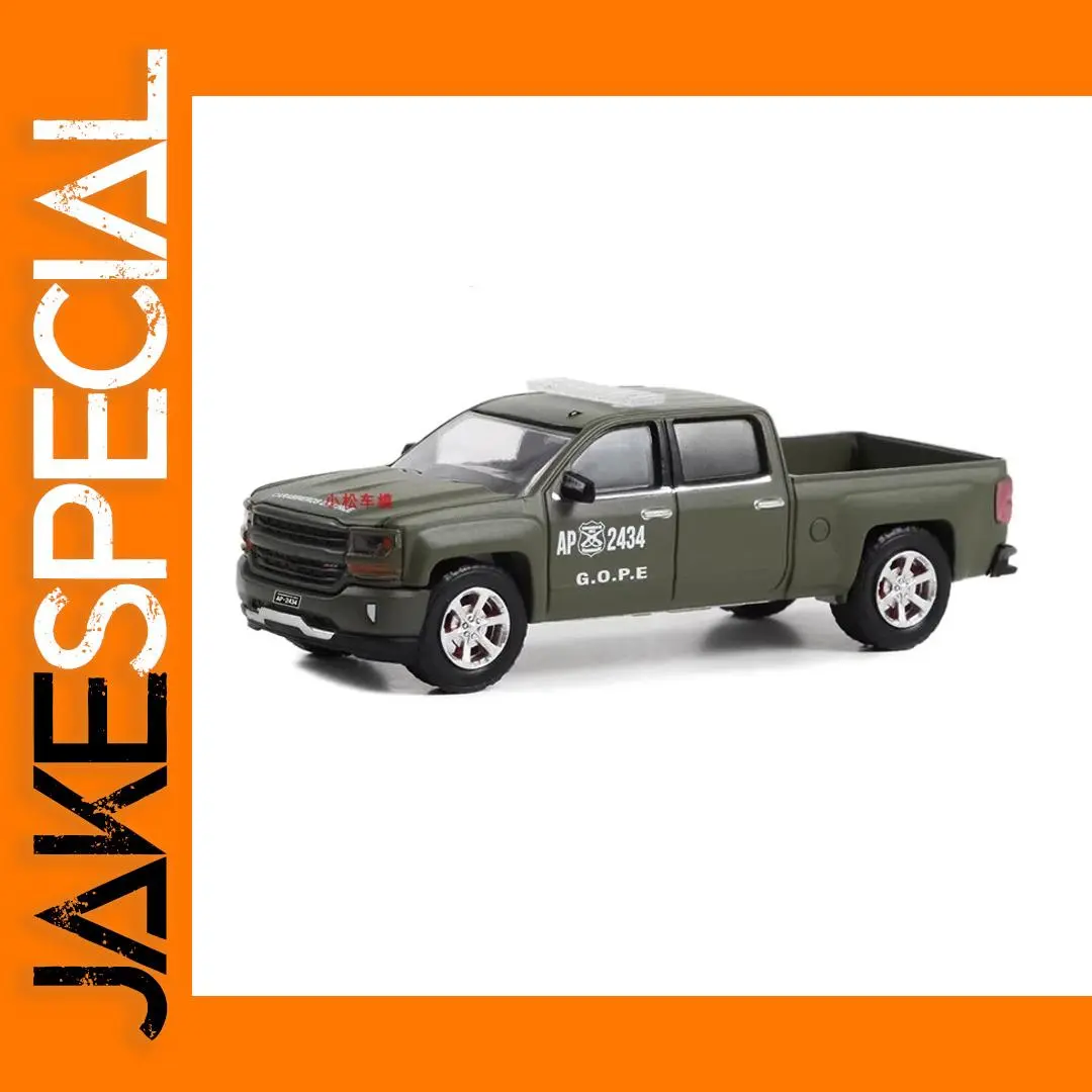 1:64 Scale 2018 Silverado Z71 Diecast Model 1 1:64 Scale 2018 Silverado Z71 Diecast Model