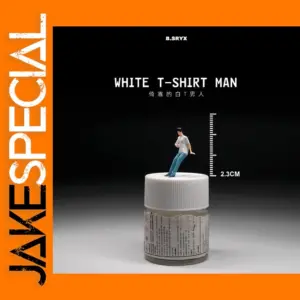 Miniature White T-Shirt Man Model 1:64 Resin Scene