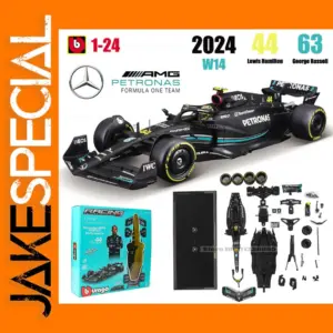 Bburago 1:24 2023 F1 Mercedes-AMG W14 Model