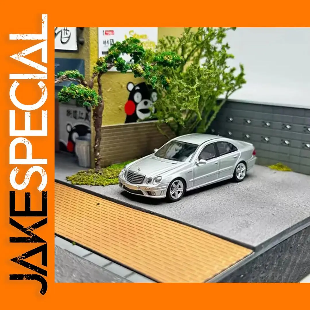 Diecast 1:64 King S65 E63 Car Model 1 Diecast 1:64 King S65 E63 Car Model