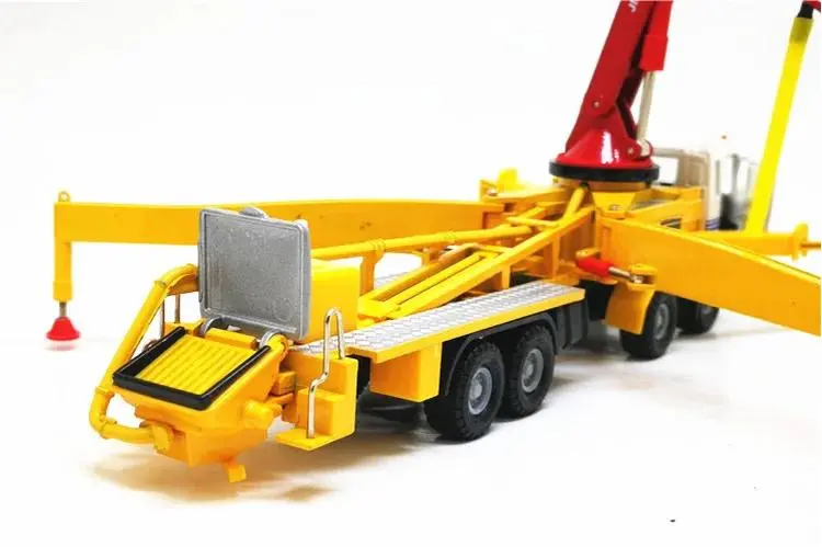 1:50 Alloy Concrete Pump Truck Model for Collectors 3 1:50 Alloy Concrete Pump Truck Model for Collectors - Image 3