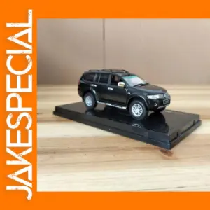 Mitsubishi Pajero Sports 1:43 Alloy Model Car