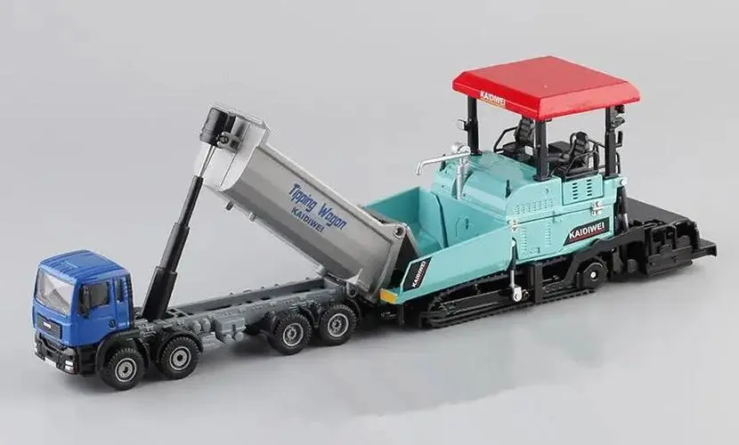 1:32 Alloy Dump Trucks and Pavers Model Set 5 1:32 Alloy Dump Trucks and Pavers Model Set - Image 5
