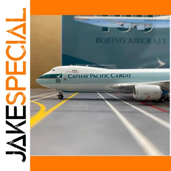 Cathay Pacific 747-8F Diecast Model 1:400