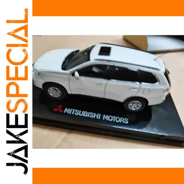 1/43 WELLY Outlander Alloy Sedan Model