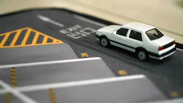 XCARTOYS Road Traffic Scene Mouse Pad Display Model - Image 5