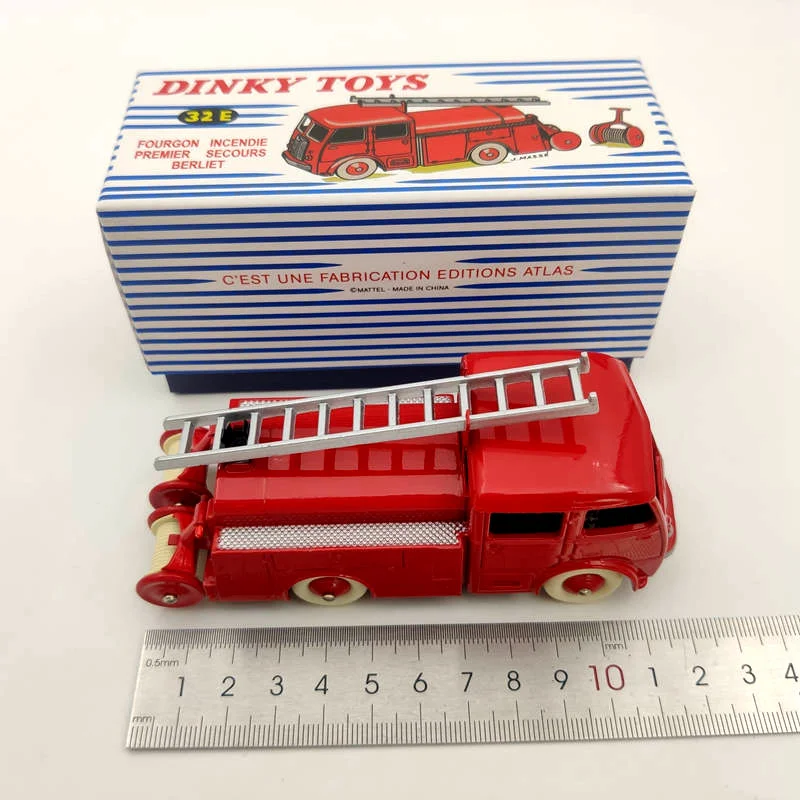 Atlas Dinky Toys 32E Fire Truck Model 6 Atlas Dinky Toys 32E Fire Truck Model - Image 6