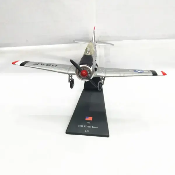 1/72 LT-6G American T-6 Texan Model Aircraft - Image 3