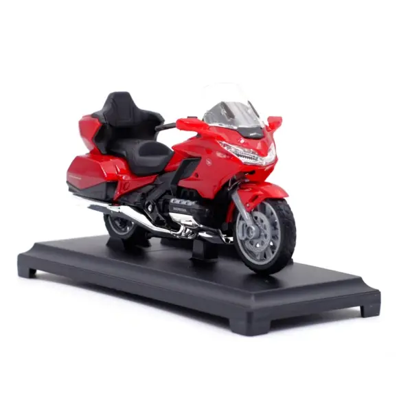 2020 Honda Gold Wing Diecast Motorcycle Model 1/18 - Image 5