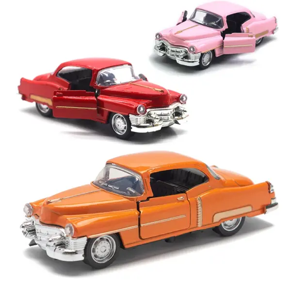 1:32 Alloy Diecast Cadillac Vintage Car Model - Image 3