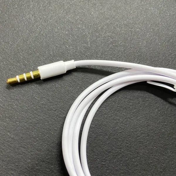 Universal Wired In-Ear Earphones with Microphone - Image 6