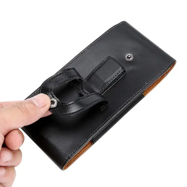 Universal Leather Phone Pouch for 3.5-6.3 inches Devices - Image 4