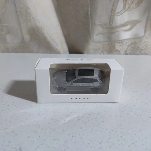 JERREN 1:64 XC60 Diecast Car Model - Image 5