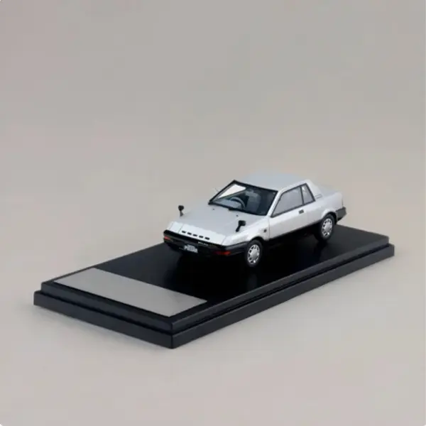 Pulsar Exa 1982 Resin Car Model 1:43 Scale - Image 6