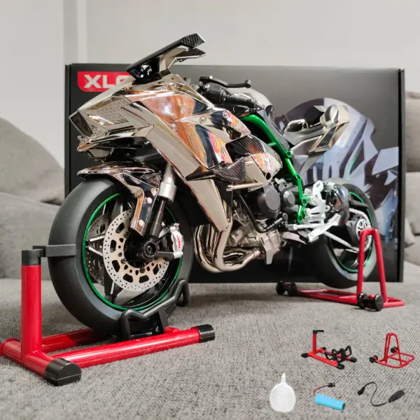 Kawasaki H2R 1:6 Diecast Motorcycle Model - Image 9