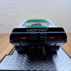 Diecast Chrysler Mopar 1:64 Scale Collectible Model 10 S022d4f93a23b41fcb072e6293bcbc511R