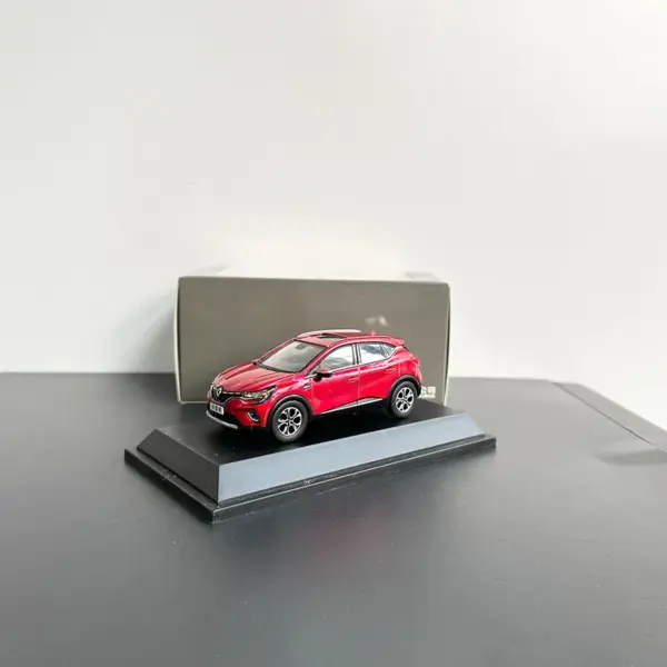 1:43 Scale JERREN Alloy Capture Car Model - Image 4