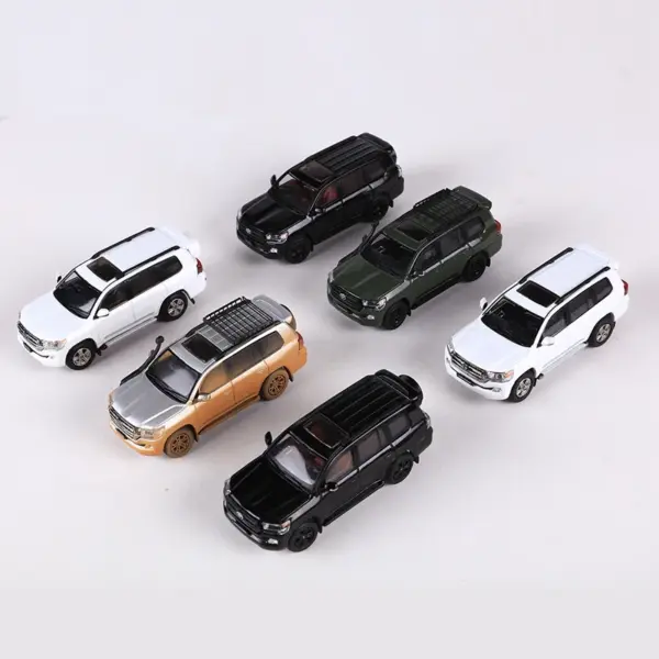 GCD 1:64 LC200 Off-Road Diecast Model - Image 3