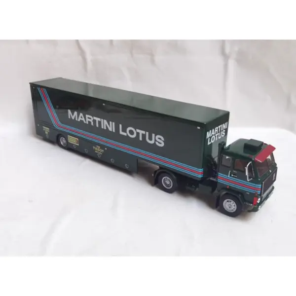 IXO 1:43 VOL F89 MARTINI J7 Diecast Truck Model - Image 2