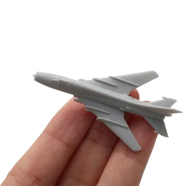 Russia Su-17 Fitter Model Kit Set 10PCS 1/2000 Scale - Image 6