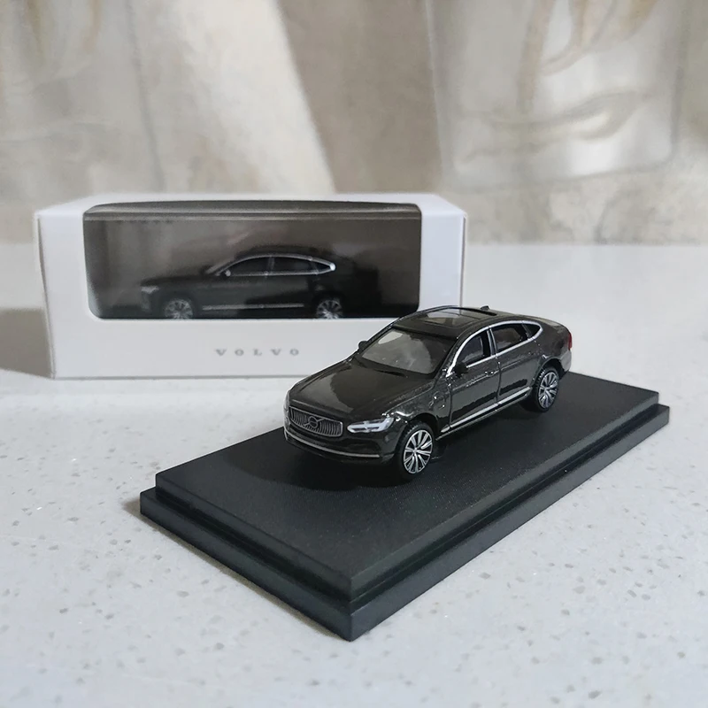 1:64 Scale XC90 S90 V90 XC40 Diecast Collectible Car 4 1:64 Scale XC90 S90 V90 XC40 Diecast Collectible Car - Image 4