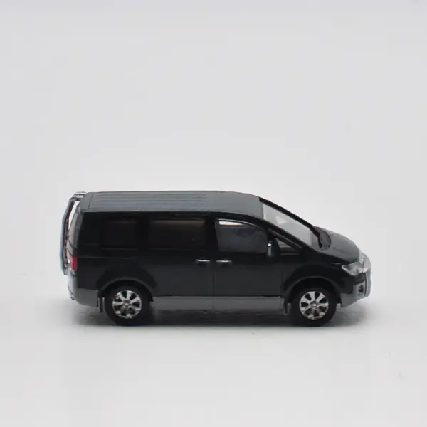 JERREN 1:64 Scale Delica Diecast Car - Image 4