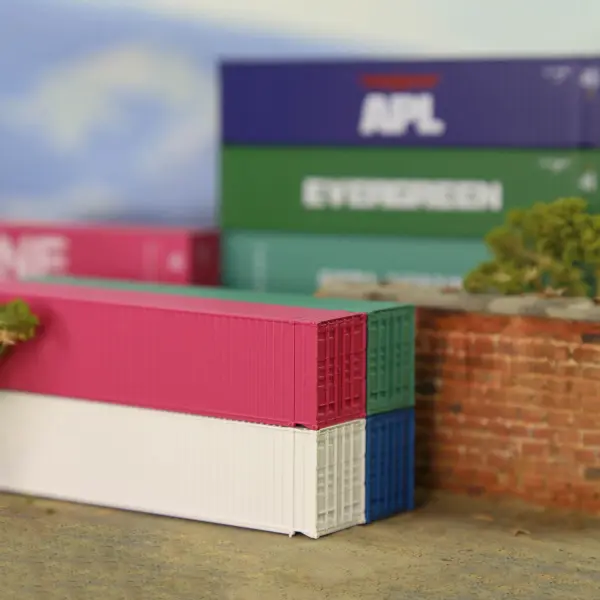 N Scale 9-Color Cargo Container Set C15010 - Image 4