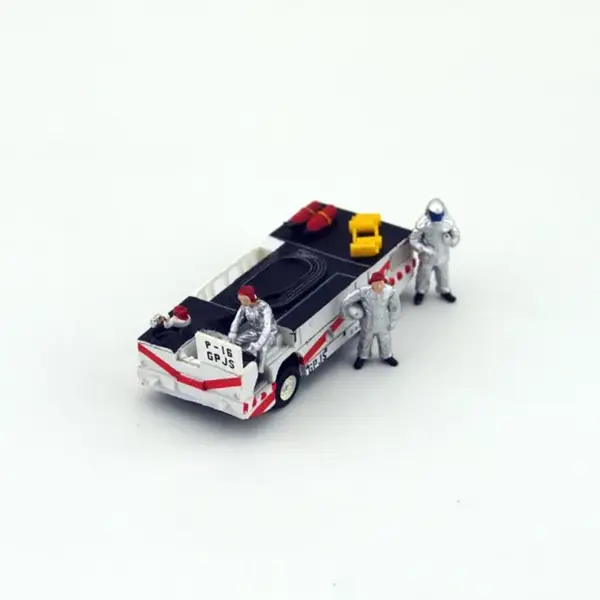 1/72 USA Navy Deck Crew & Fire Truck Model - Image 3
