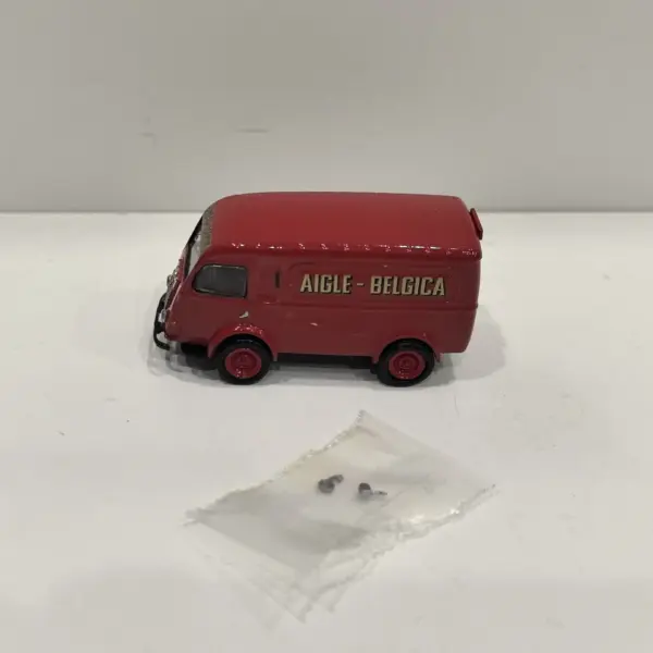 1:87 HO Scale R 1000 KG Van Truck Model - Image 2