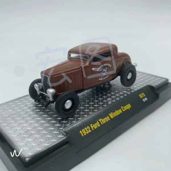 1932 Ford 1:64 Diecast Model Collectible Toy - Image 5
