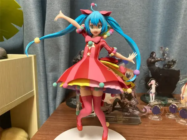 20cm Hatsune Miku Action Figure - Project Sekai PVC Model - Image 3