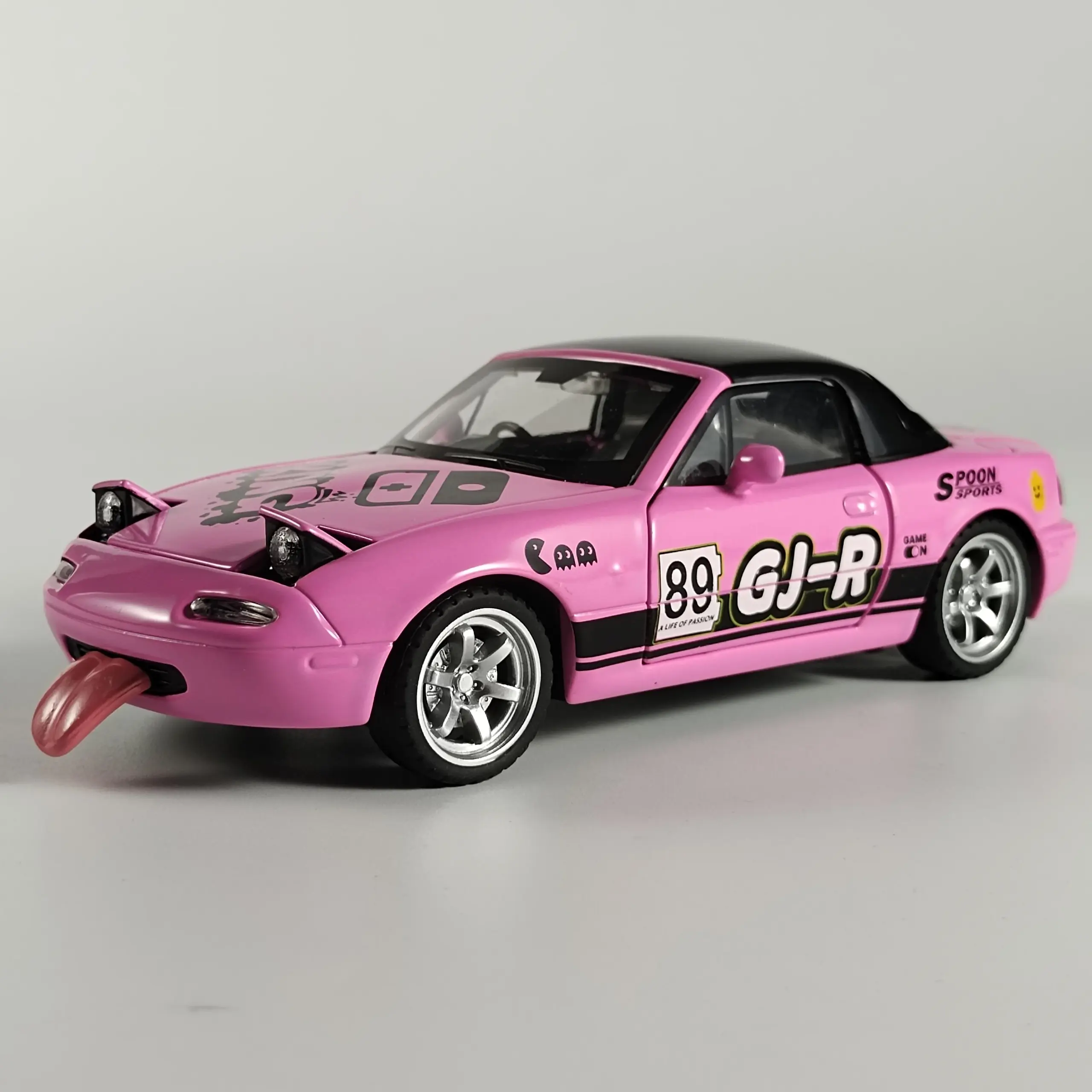 GJ 1:32 Mazda MX-5 Miata Diecast Car Model 6 GJ 1:32 Mazda MX-5 Miata Diecast Car Model - Image 6