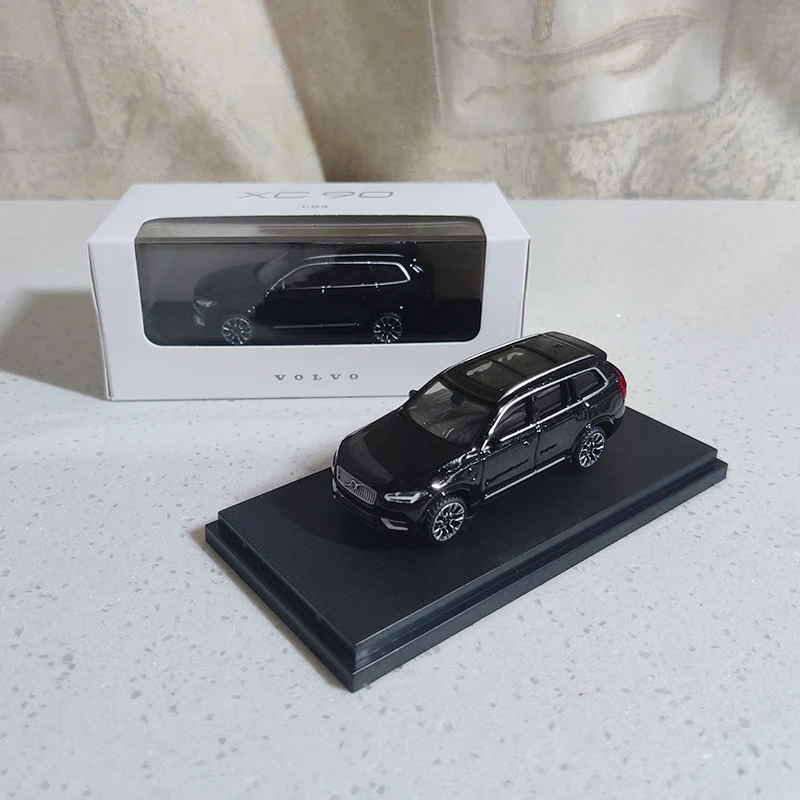 1:64 Scale XC90 S90 V90 XC40 Diecast Collectible Car 5 1:64 Scale XC90 S90 V90 XC40 Diecast Collectible Car - Image 5