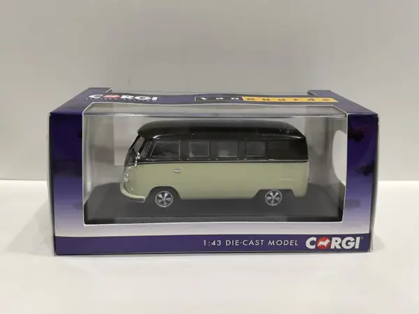 CORGI 1:43 Scale T1 Bus Alloy Car Model - Image 6