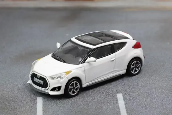 Shadow 1:64 Hyundai Veloster FS Turbo Diecast Model - Image 8