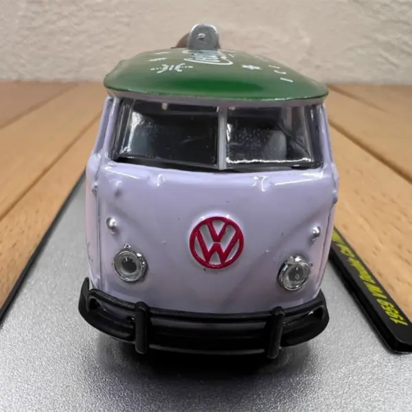 Diecast 1:64 VW 1959 T1 Van Model Ornament - Image 2