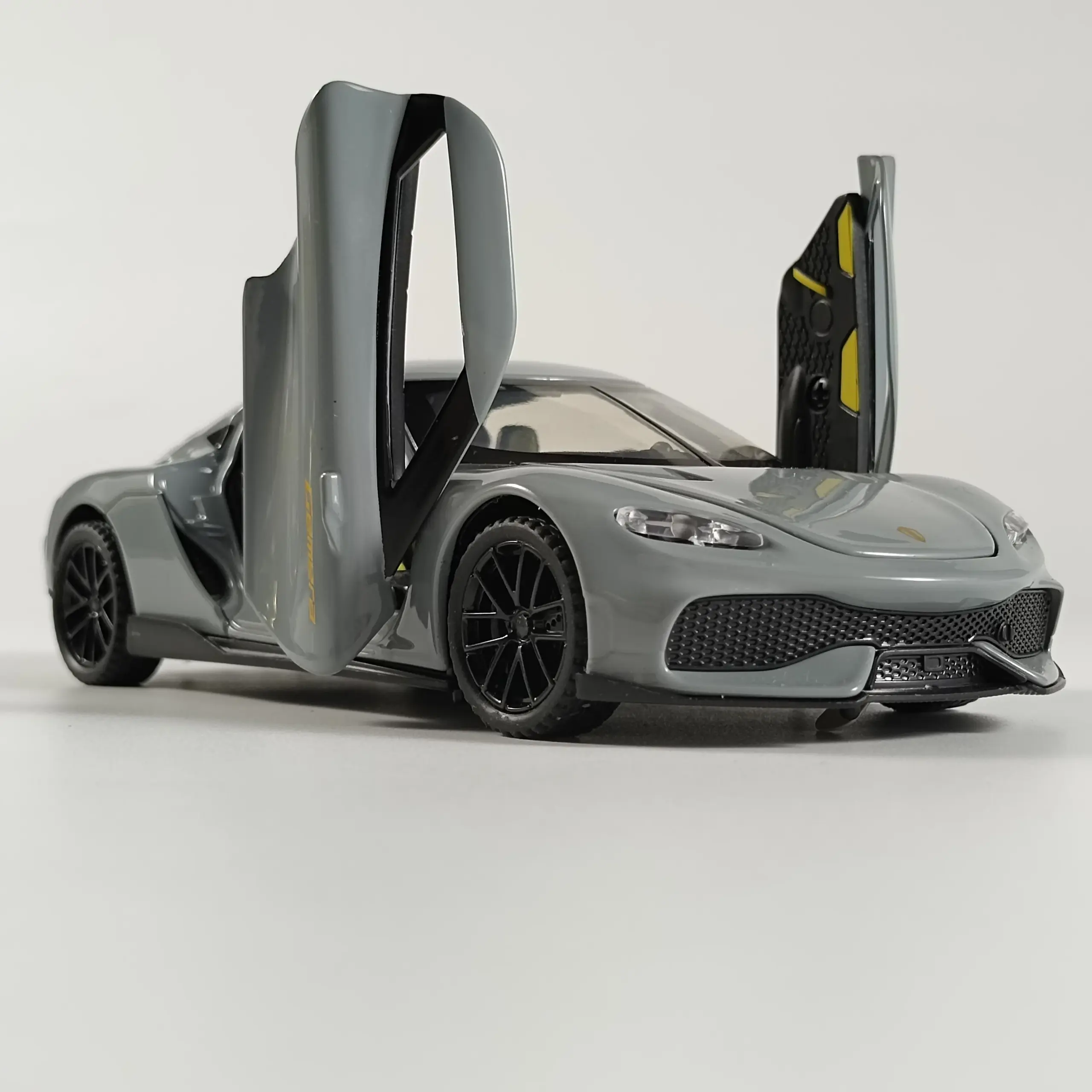 1:32 Gemera GT Diecast Alloy Model Car 6 1:32 Gemera GT Diecast Alloy Model Car - Image 6