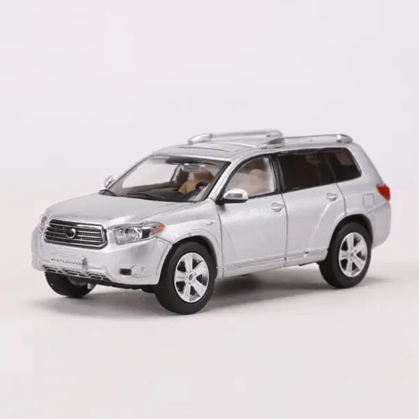 GCD 1:64 Highlander XU40 Diecast Model Car - Image 3