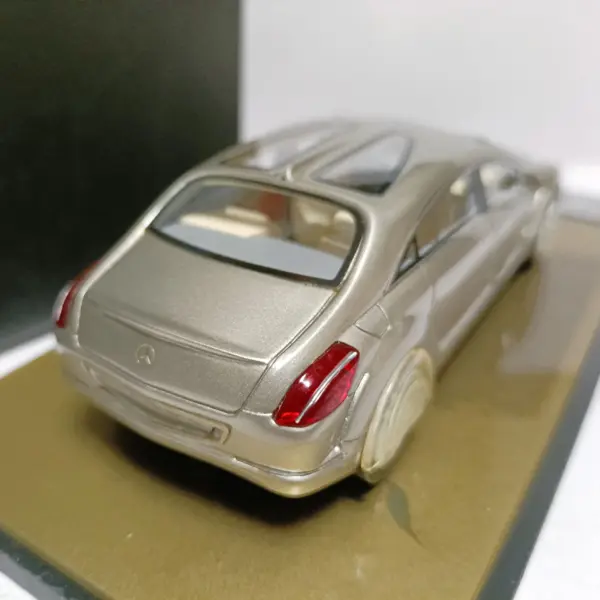 1/43 Resin Mercedes Benz 700 Concept Model - Image 5