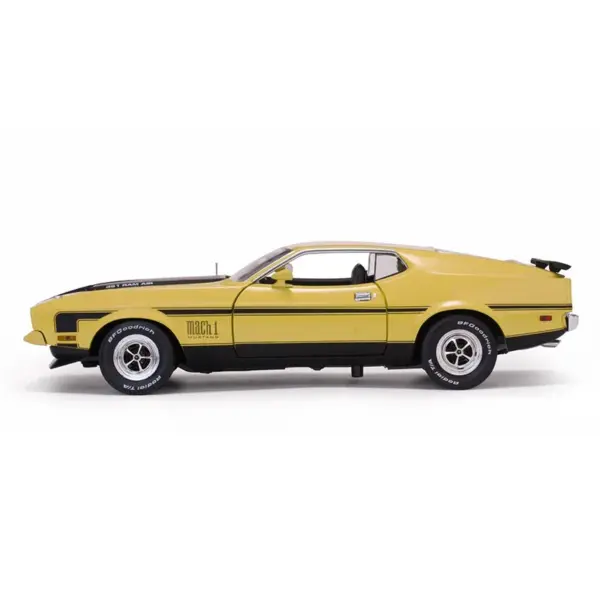 SunStar 1:18 Scale 1971 Ford Mustang Mach I Model - Image 2