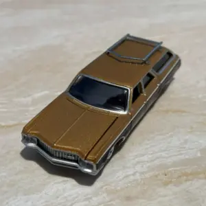 1:64 Chevy Wagon Diecast Metal Model 9 S167301fe6d104179927180397ed81fddu