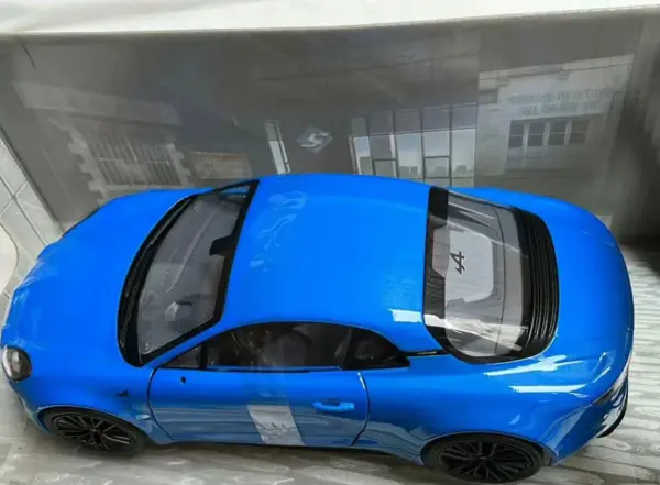 Bburago 1:18 Scale A110 S Diecast Car Model - Image 4