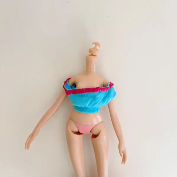 Bratz & Monster High Doll Tops Set - Image 10